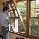 Как выполняется монтаж деревянных окон
